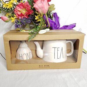 RAE DUNN “Tea”pot & “Honey” Pot set.